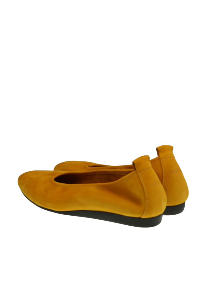 Laius Nubuck kari