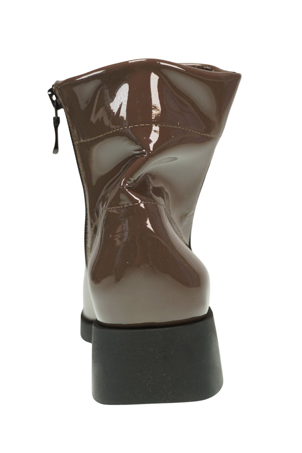 Taisha Laekeo chestnut